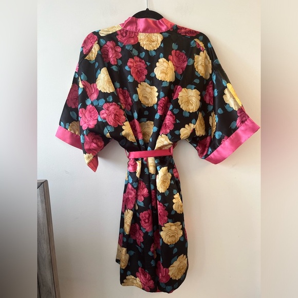 Vintage Night Passion Lingerie Satin Robe - Picture 7 of 9